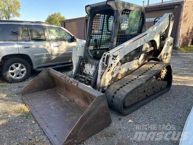 Bobcat T750 Încarcatoare cu excavator