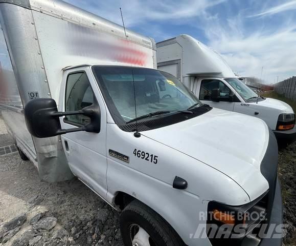 Ford E-350 Autocamioane
