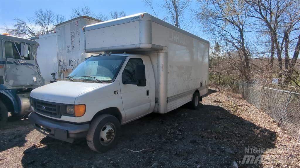 Ford E450 Autocamioane
