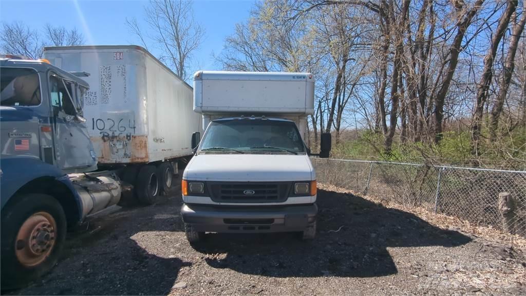 Ford E450 Autocamioane