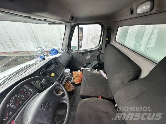 Freightliner M2 Autocamioane
