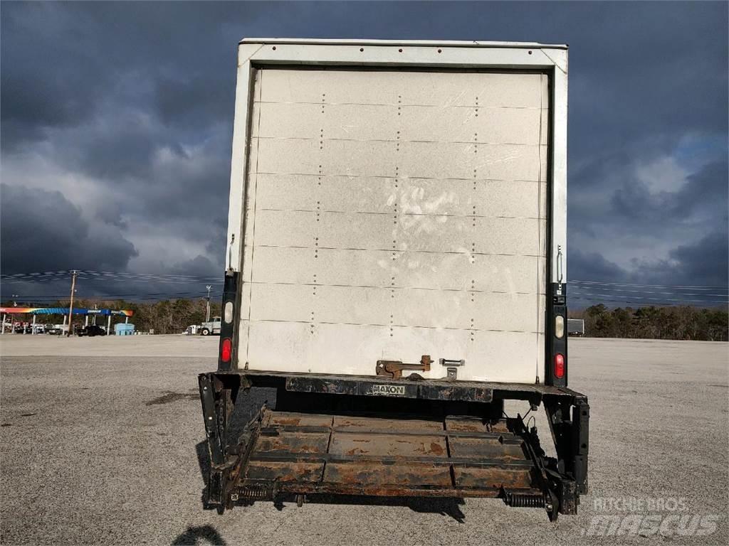 Freightliner M2 Autocamioane