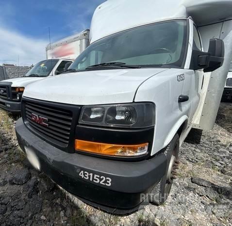 GMC Savana 4500 Autocamioane