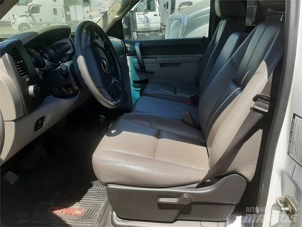 GMC Sierra 3500 Altele