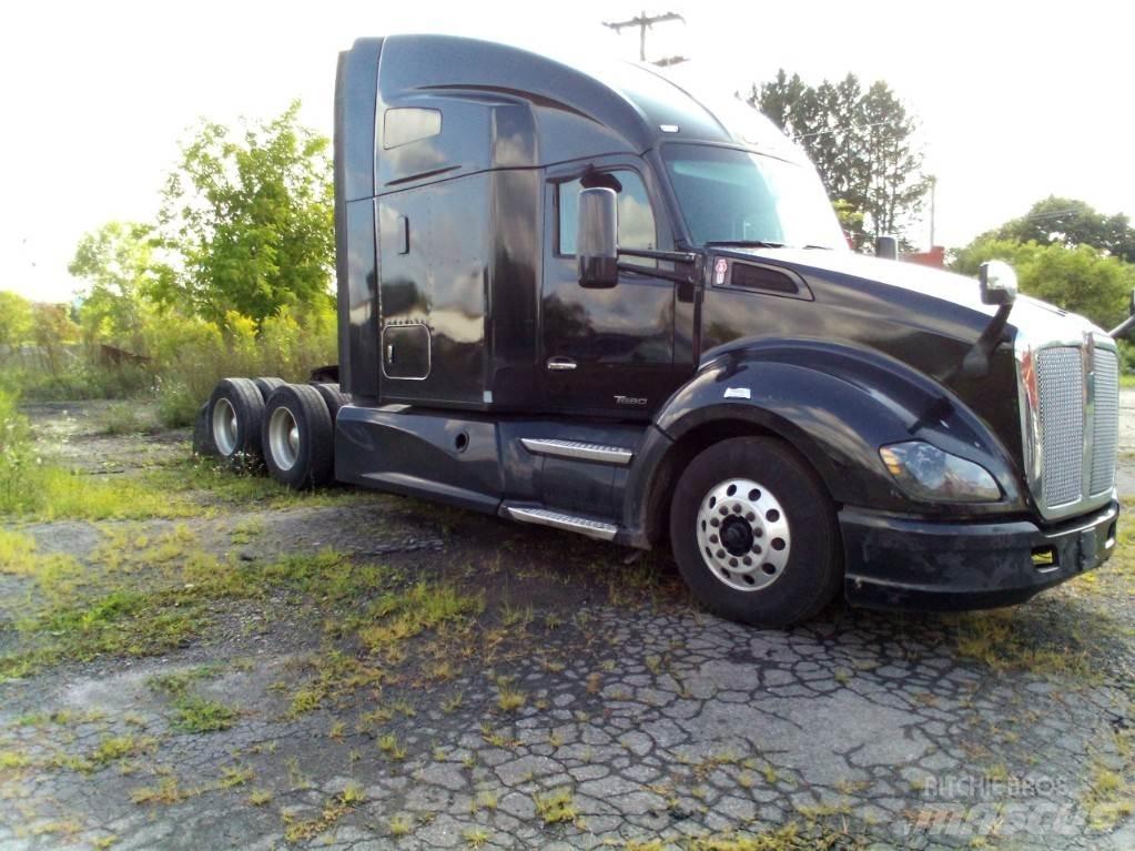 Kenworth T680 Autotractoare