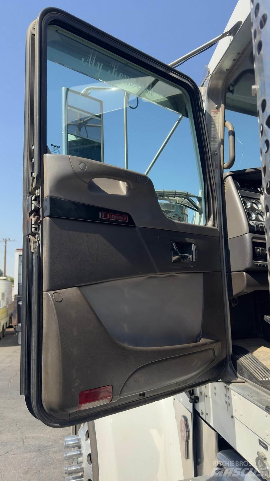 Kenworth W900 Autotractoare