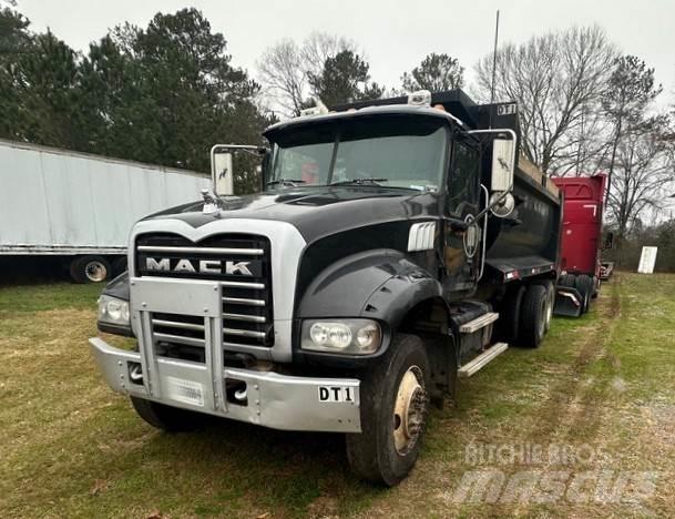 Mack GU713 Autobasculanta