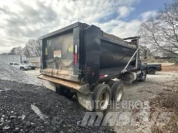Mack GU713 Autobasculanta
