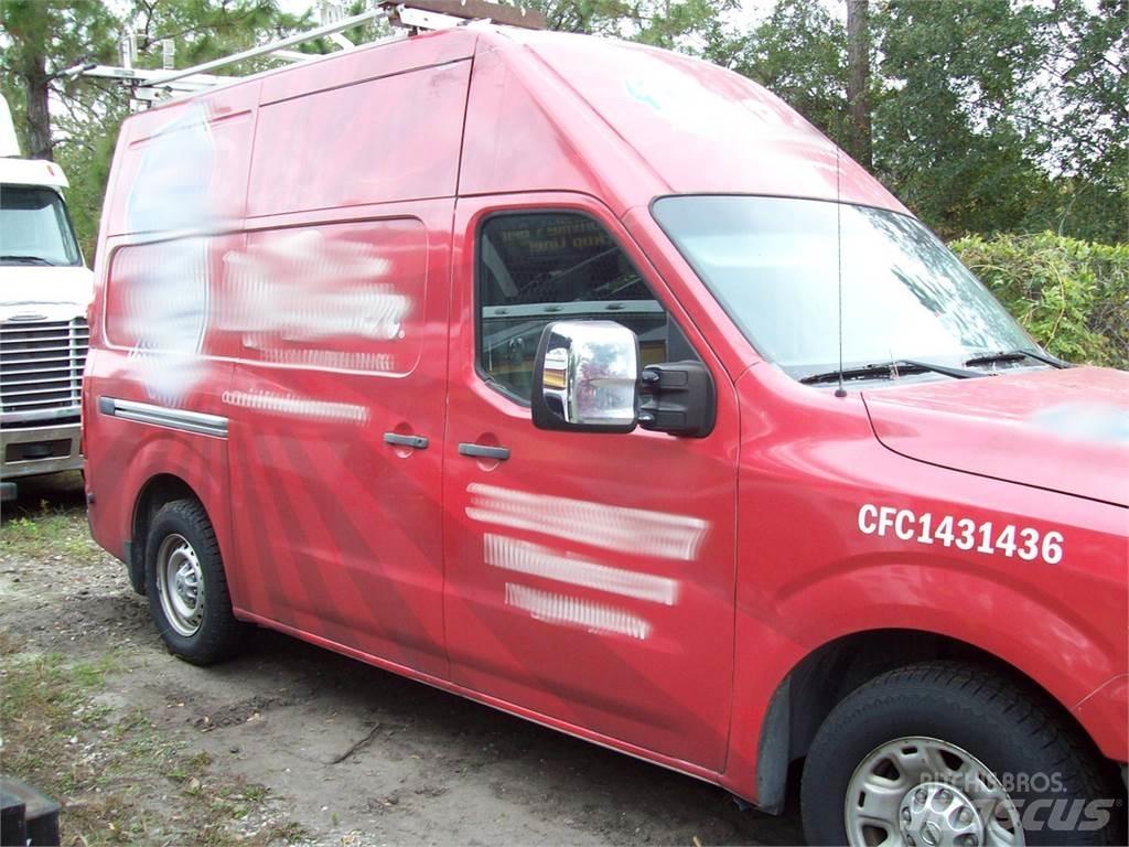 Nissan NV2500 Autoutilitara transoprt marfuri
