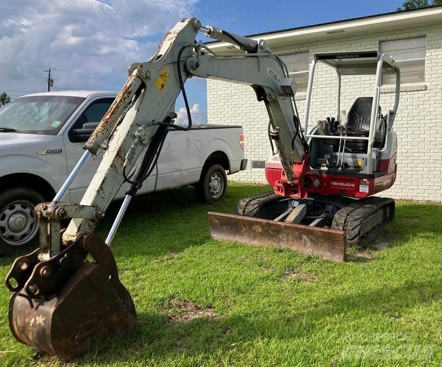 Takeuchi TB240 Excavatoare 7t - 12t