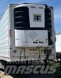 Utility 3000R Remorci transport vehicule