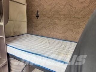 Volvo VNL64T780 Autotractoare