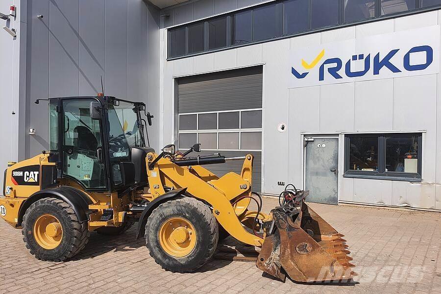 CAT 908 M Incarcator pe pneuri