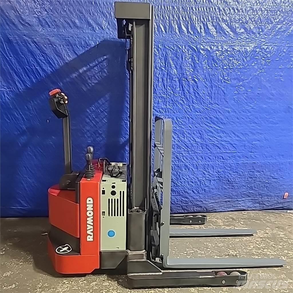 Raymond RSS40 Transpaleti autopropulsanti