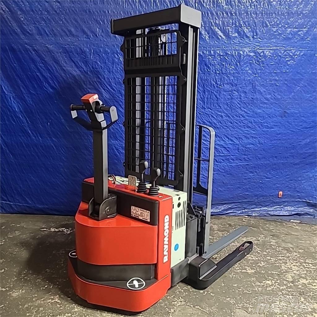 Raymond RSS40 Transpaleti autopropulsanti
