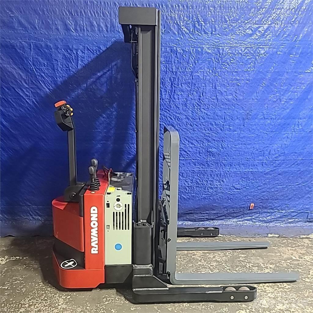 Raymond RSS40 Transpaleti autopropulsanti