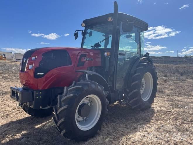 Valtra F105S Tractoare