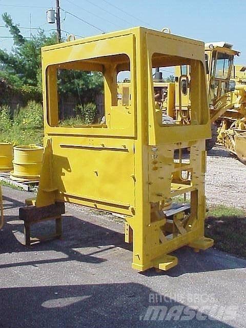 CAT  Cabine si interior