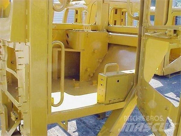 CAT  Cabine si interior