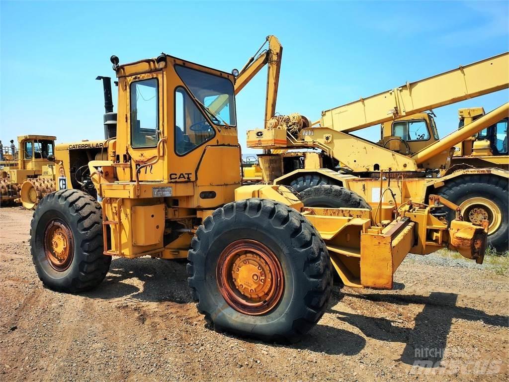 CAT 814 Incarcator pe pneuri
