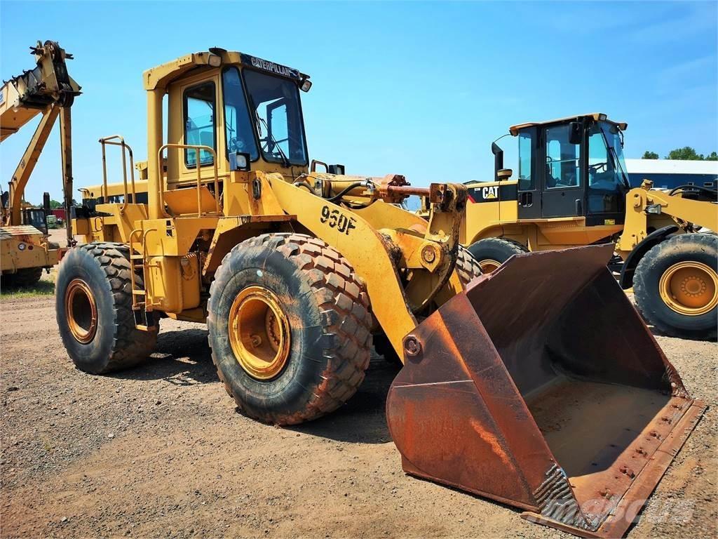 CAT 950F Incarcator pe pneuri