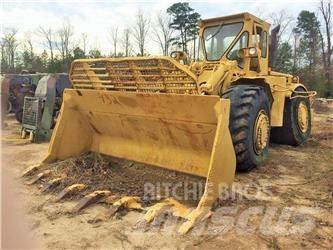 CAT 988 Incarcator pe pneuri