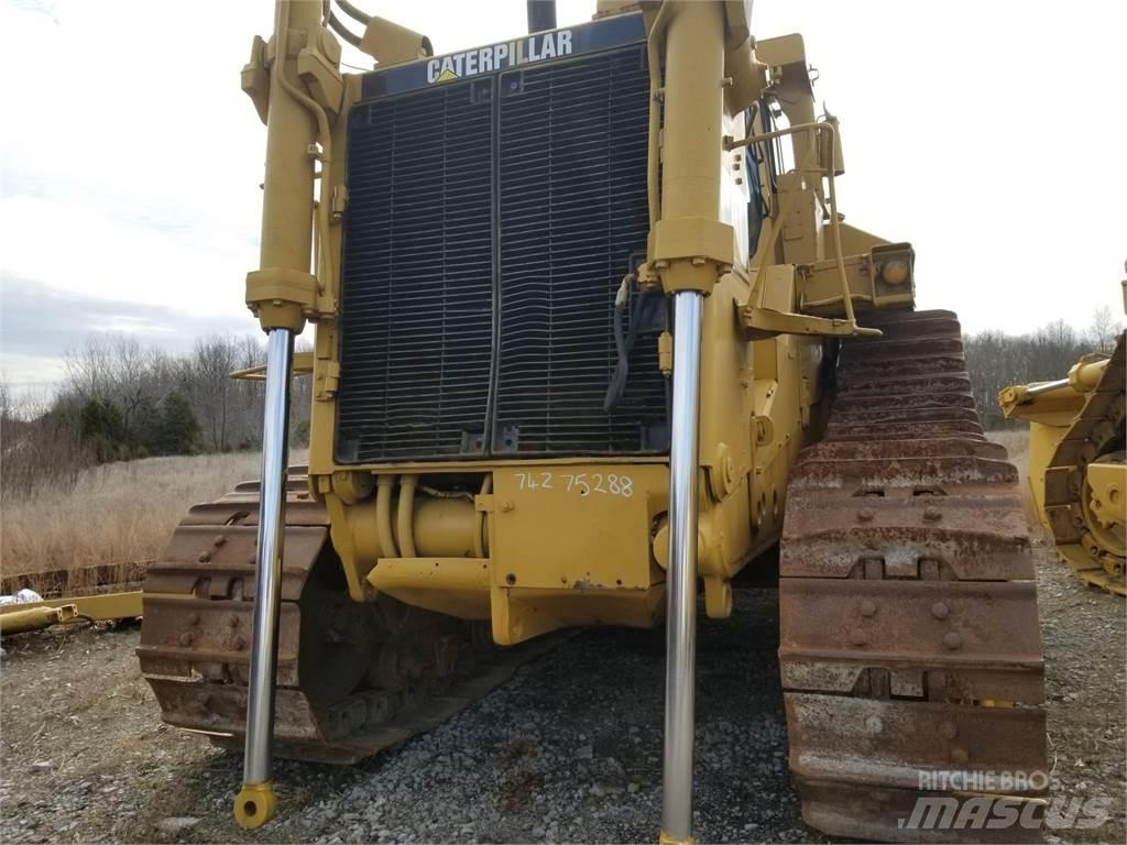CAT D11N Buldozere pe senile