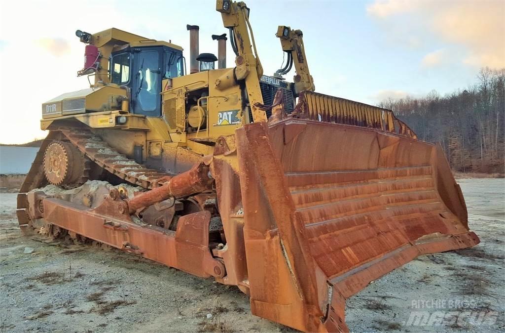 CAT D11R Buldozere pe senile