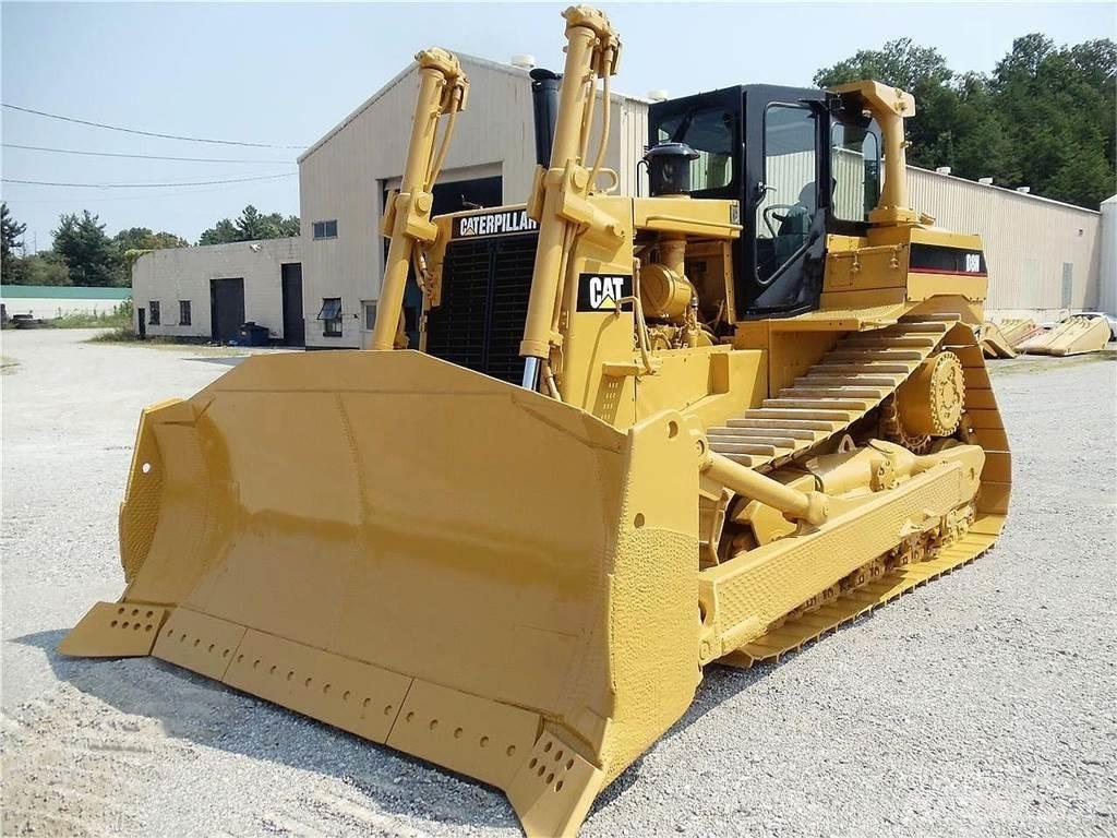 CAT D8N Buldozere pe senile