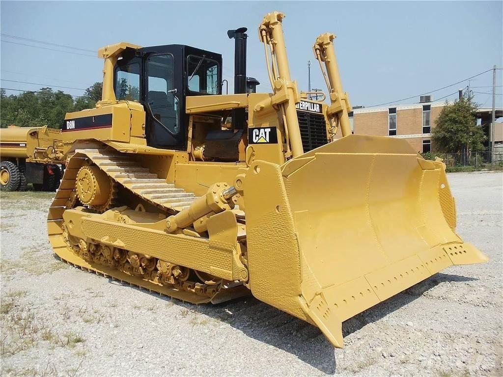 CAT D8N Buldozere pe senile