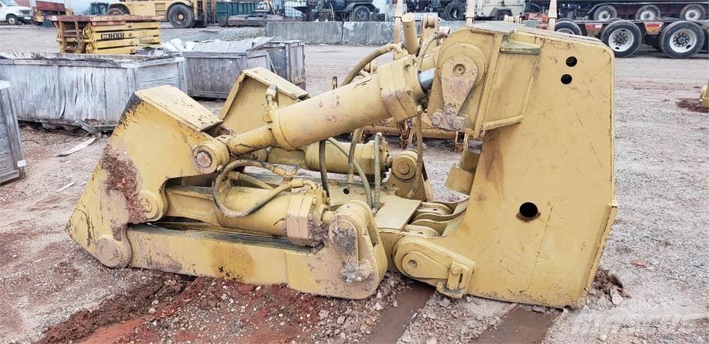CAT D8R Scarificatoare