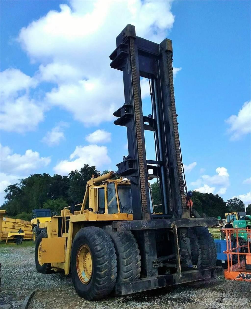 CAT V900 Stivuitor diesel