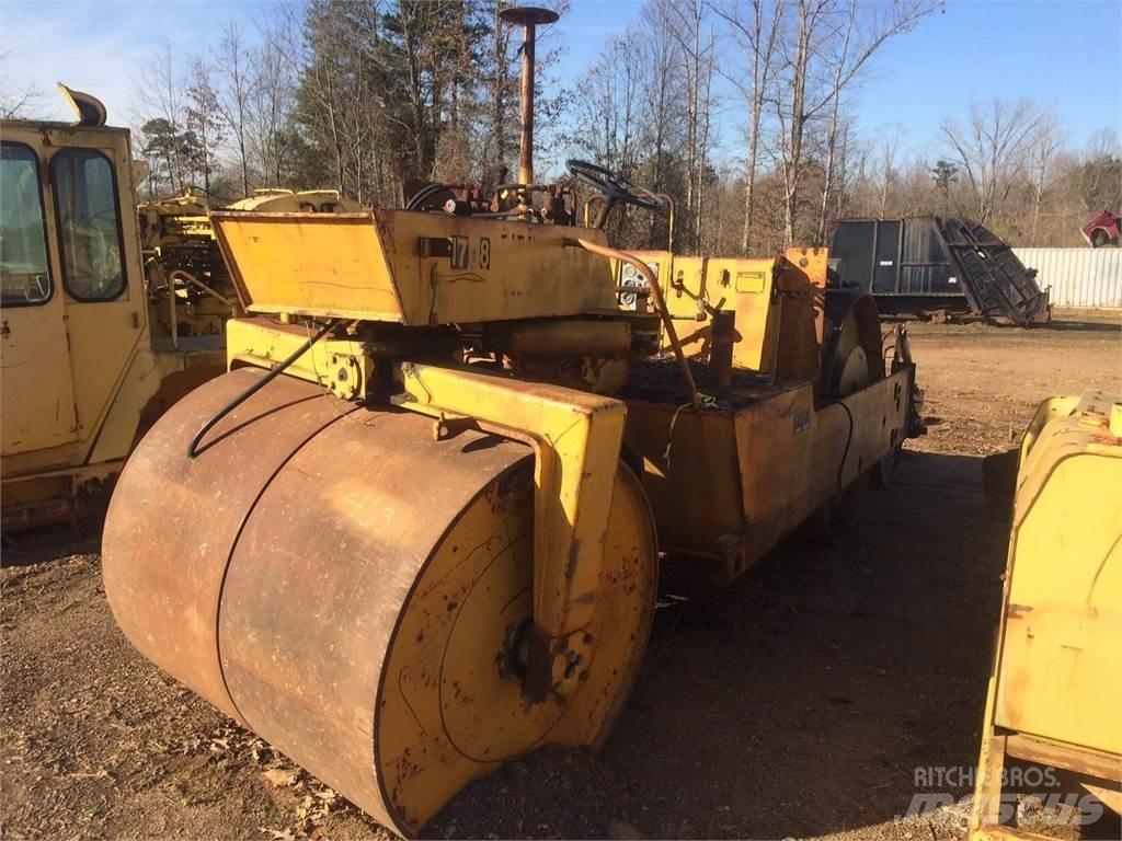 Koehring S812A Compactoare monocilindrice