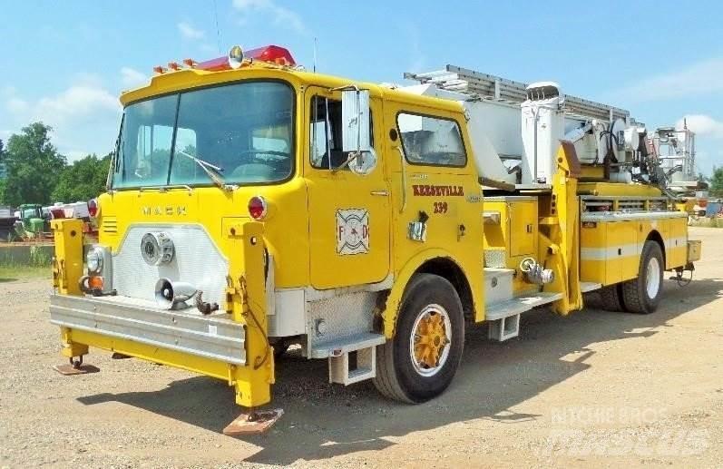 Mack CF685 Camion de pompier
