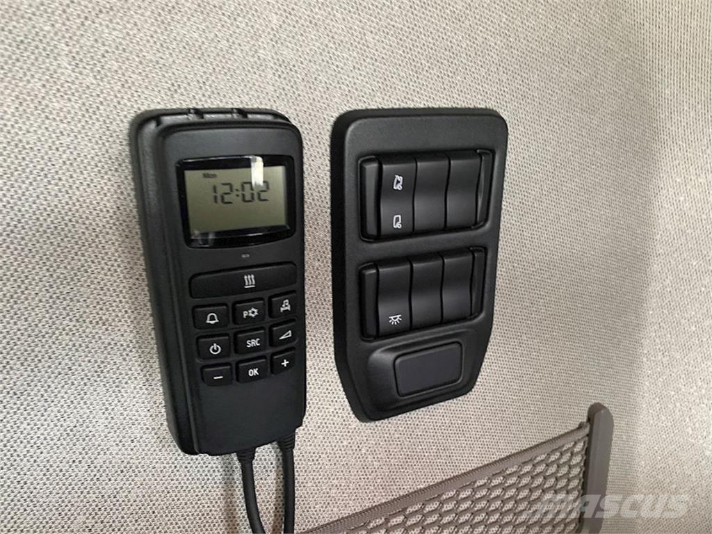 Scania S660 Autotractoare