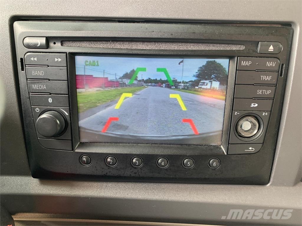 DAF LF210 4x2 FA Camioane cu macara