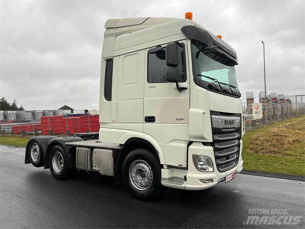 DAF XF 530 6x2 FTR Autotractoare