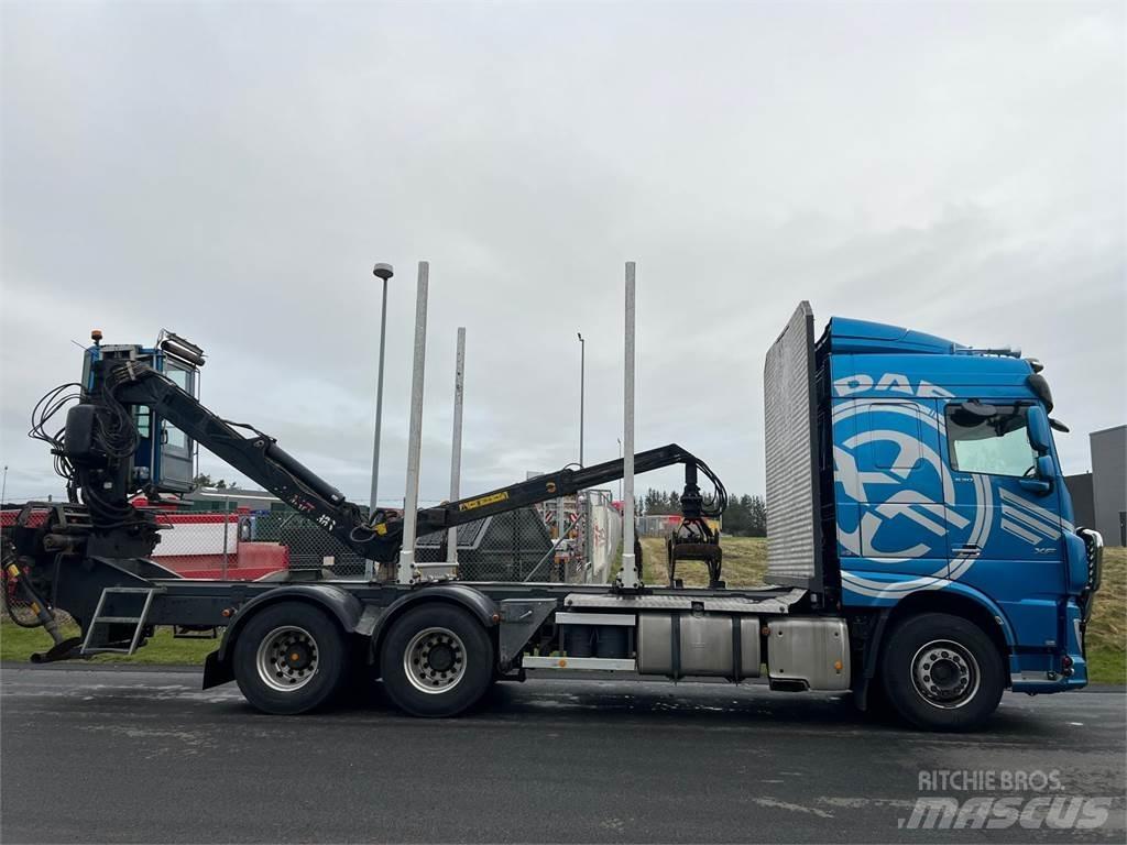 DAF XF530 FAT 6x4 Camion pentru lemne