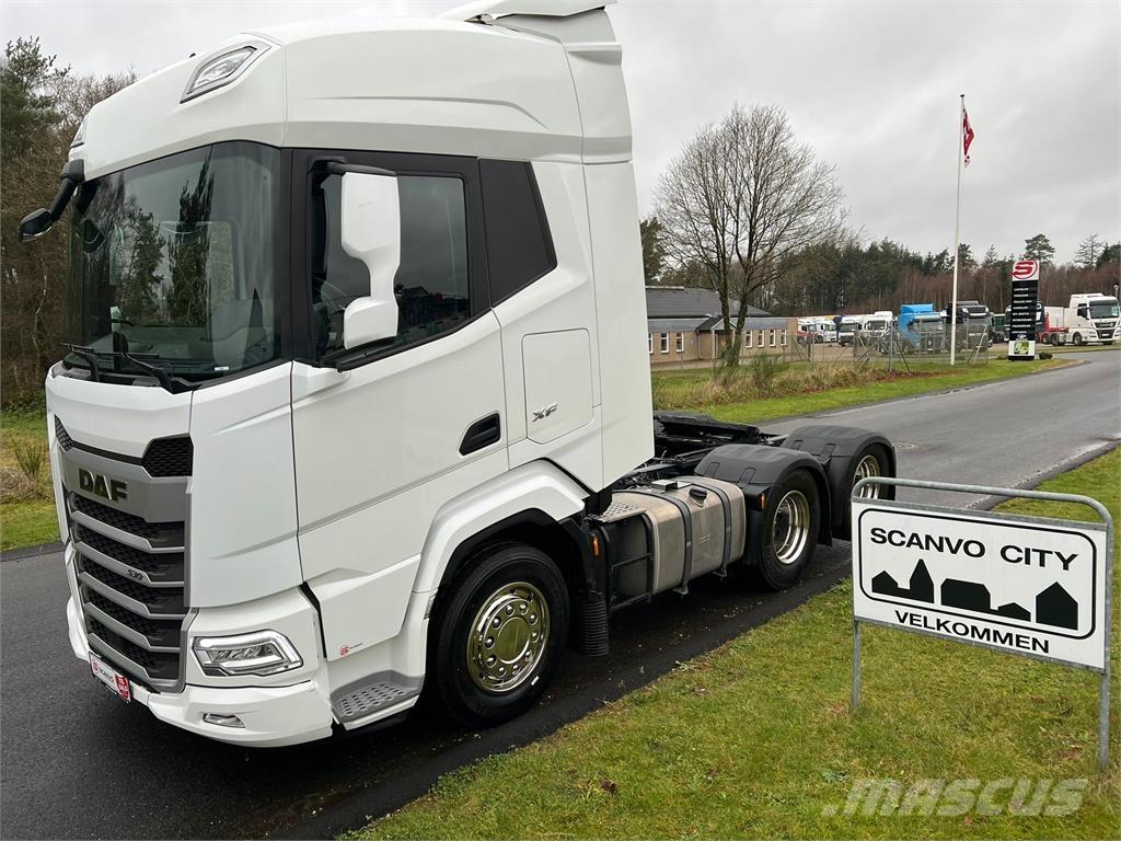 DAF XF530 FTS 6x2 Autotractoare