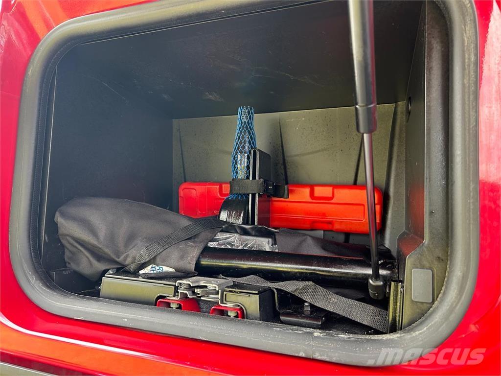 Renault CM 430 Camion cu carlig de ridicare