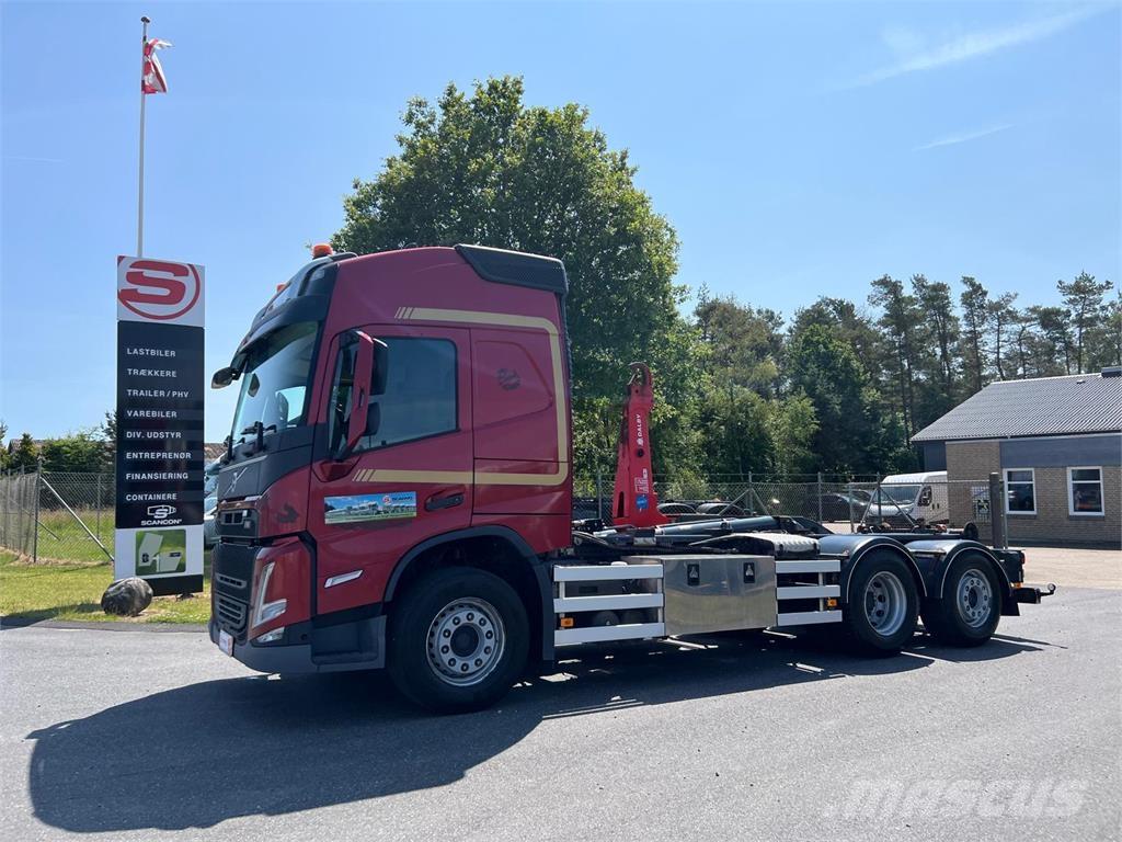 Volvo FM430 Camion cu carlig de ridicare