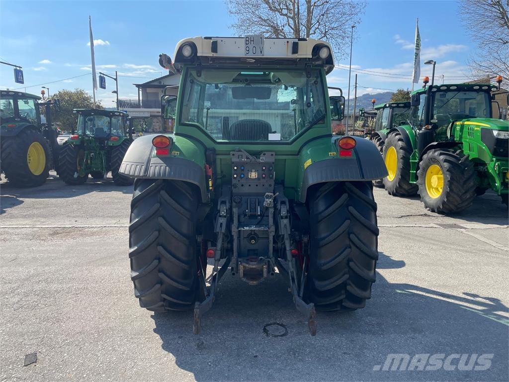 Fendt 211 VARIO Tractoare