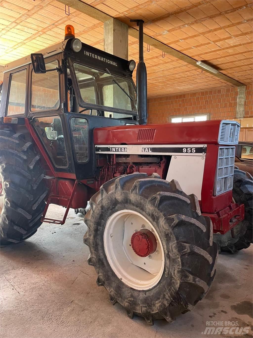 International 955 Tractoare
