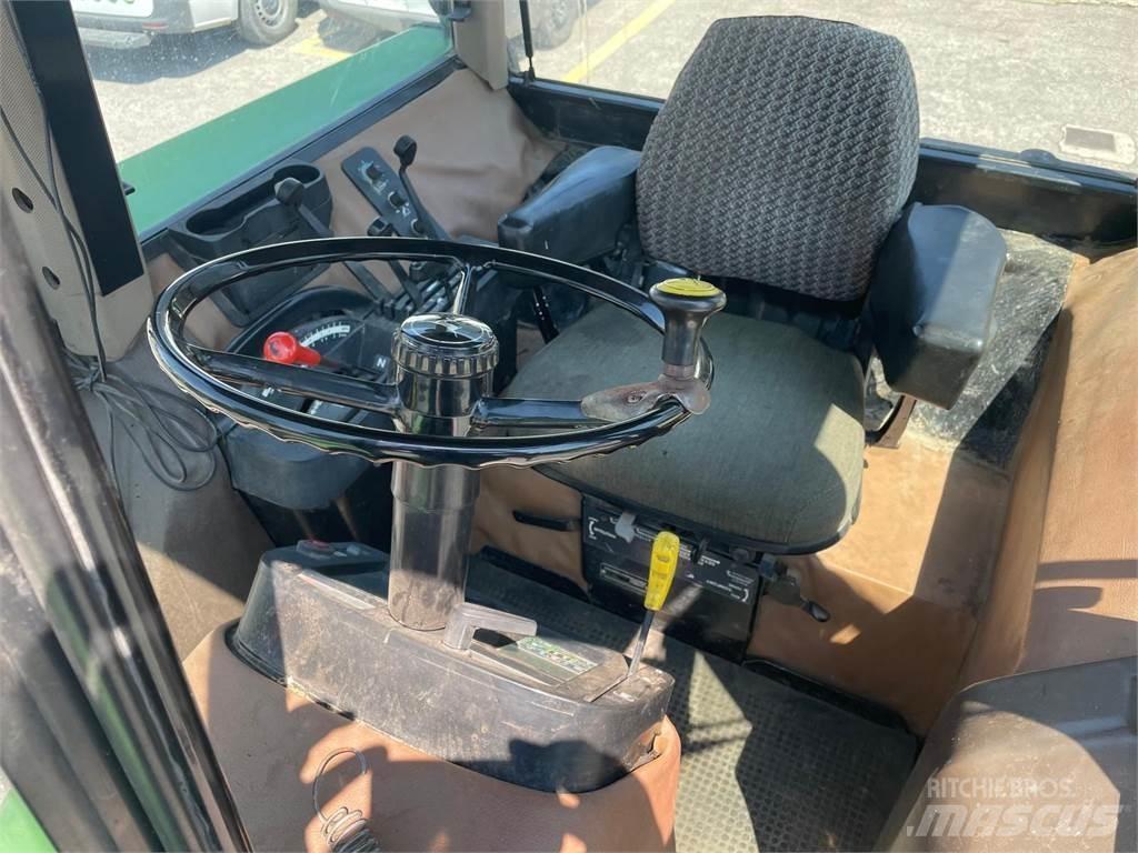 John Deere 4955 Tractoare
