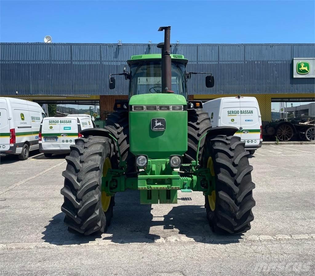 John Deere 4955 Tractoare