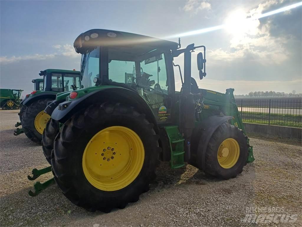 John Deere 6110 R Tractoare