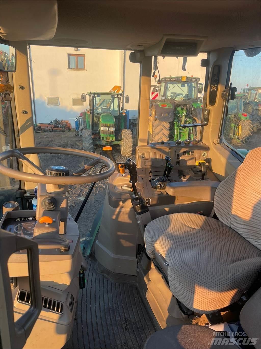 John Deere 6195 M Tractoare