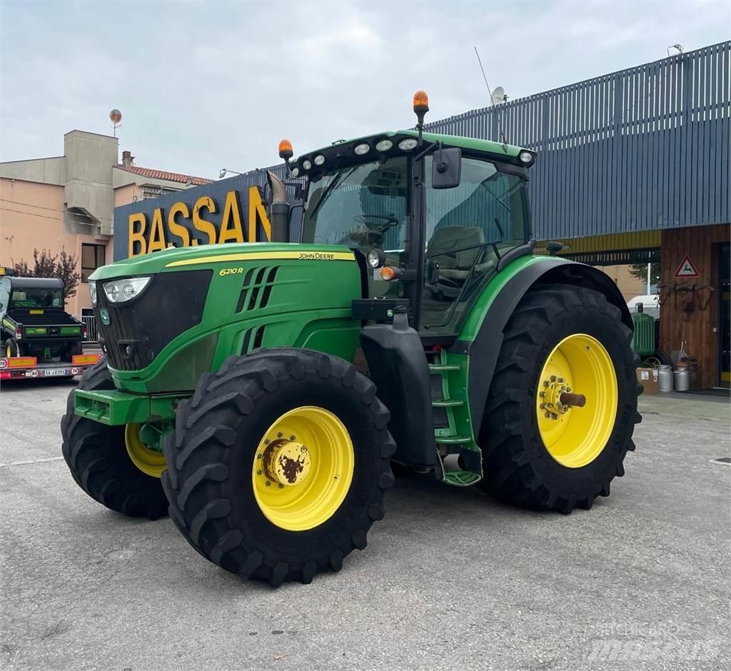 John Deere 6210 R Tractoare
