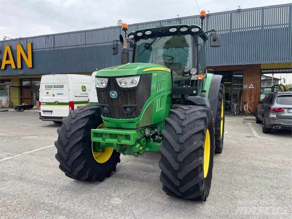 John Deere 6210 R Tractoare
