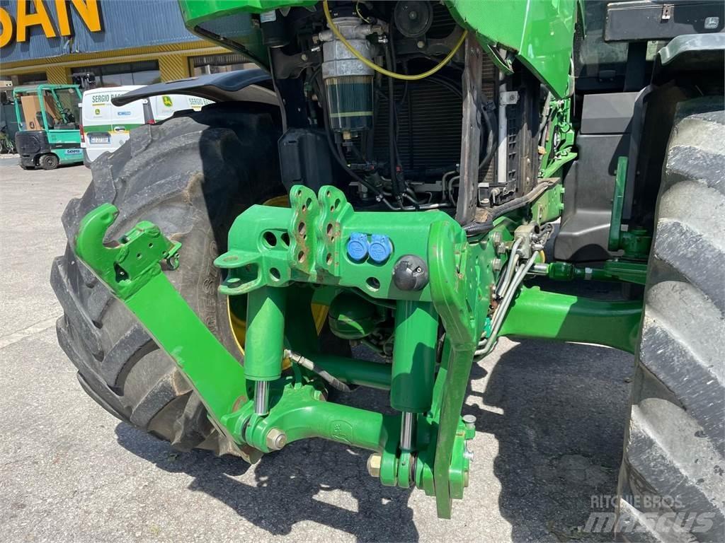 John Deere 6210 R Tractoare
